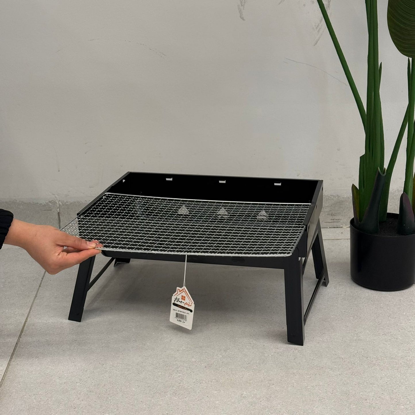 Compact Foldable Barbecue Grill – Silver & Black