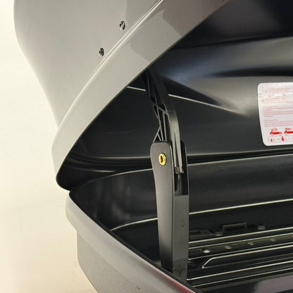 سندوقی بارهەڵگری سەربانی ئۆتۆمبێلی توێکڵی ڕەق – ڕەش بریقەدار