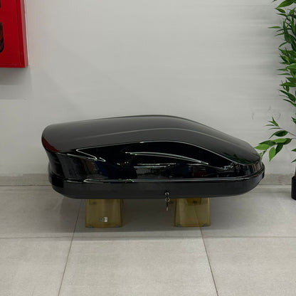 سندوقی بارهەڵگری سەربانی ئۆتۆمبێلی توێکڵی ڕەق – ڕەش بریقەدار