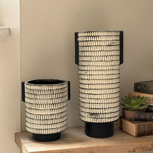  گوڵدانی دیکۆراتی ناوازە بە نەخشی خێڵەکی