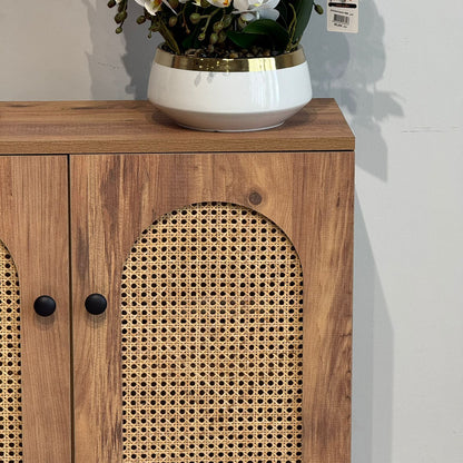 خزانة تخزين متعددة الأغراض من خشب الروطان الطبيعي ببابين وثلاثة أبواب