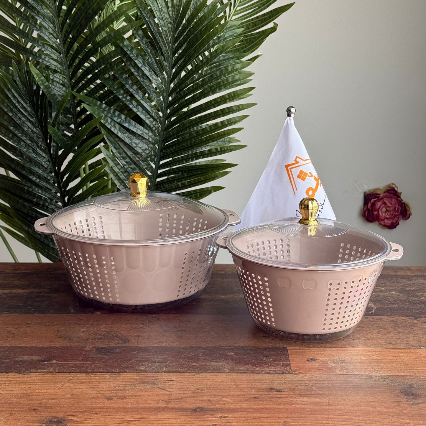 پاڵاوتنی قاپی شۆردن و هەڵگرتنی فرە مەبەست لەگەڵ قاپ - round