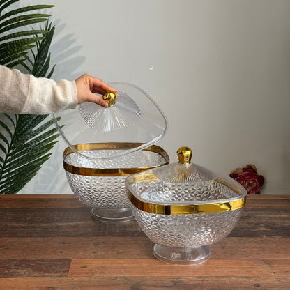 قاپێکی نایابی ڕازاوەی پێشکەشکردن بە سەرپۆش و لێواری زێڕین