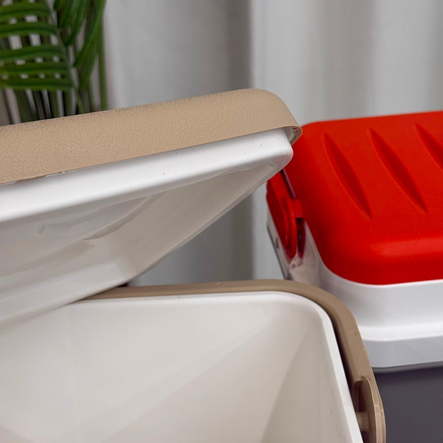 Portable Cooler Box