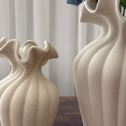 Velora Crest Vases