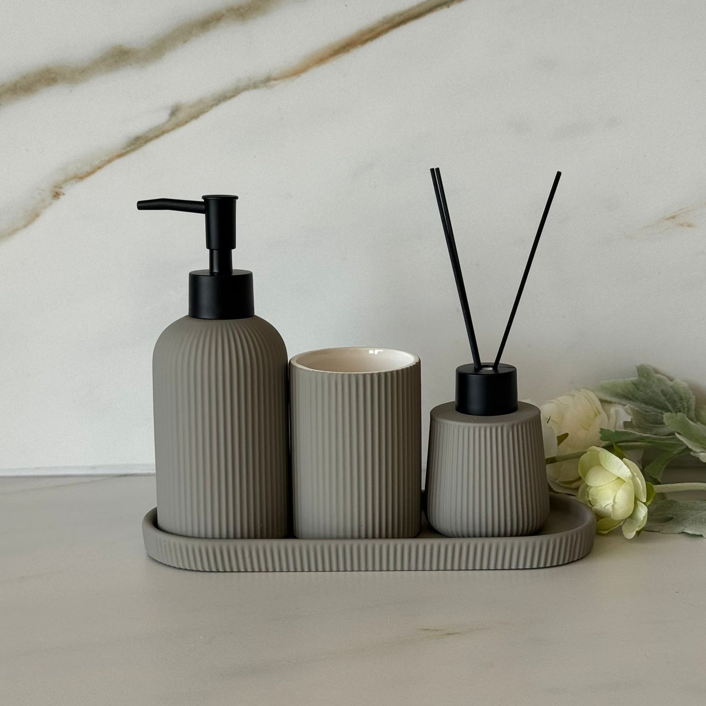 Modern Soap Dispenser & Reed Diffuser Set