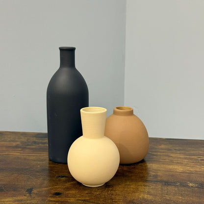 Elegant Vintage Vases - Set Of 3