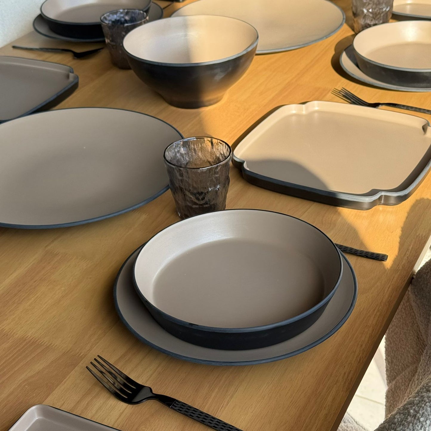Modern Minimalist Melamine Dinnerware Plate Set