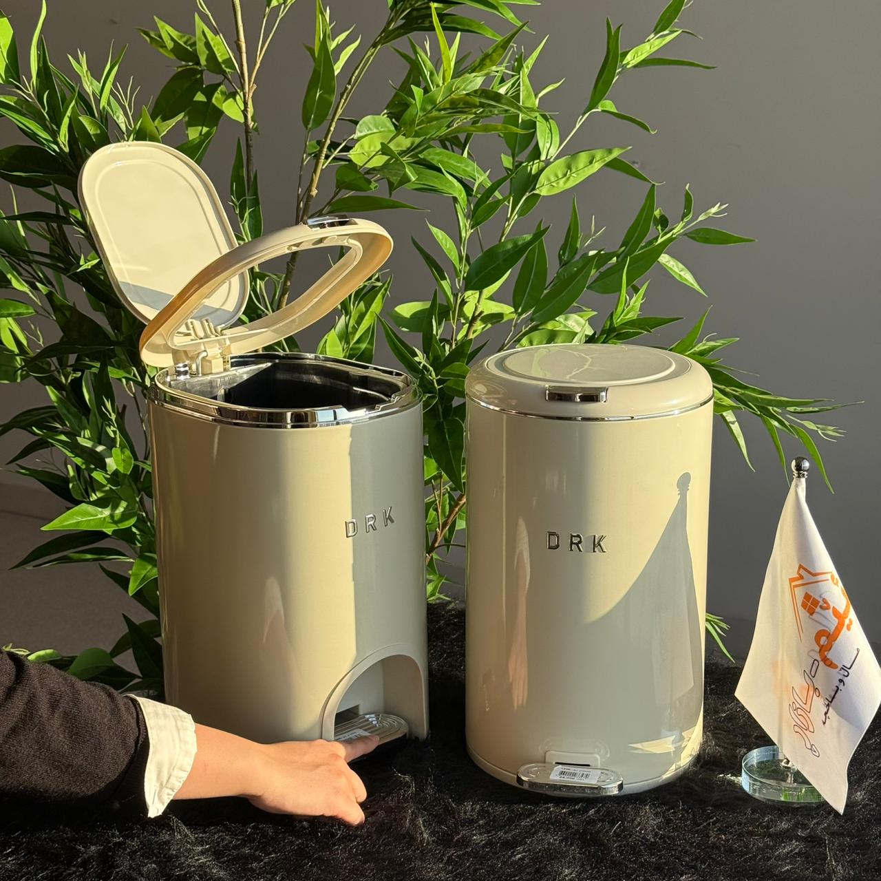 سندوقی پاشماوەی پێداڵی و پەستانی لوکس لوکس