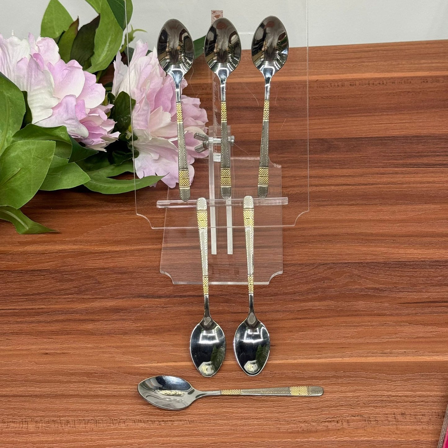 Elegant Decorative Teaspoon Set