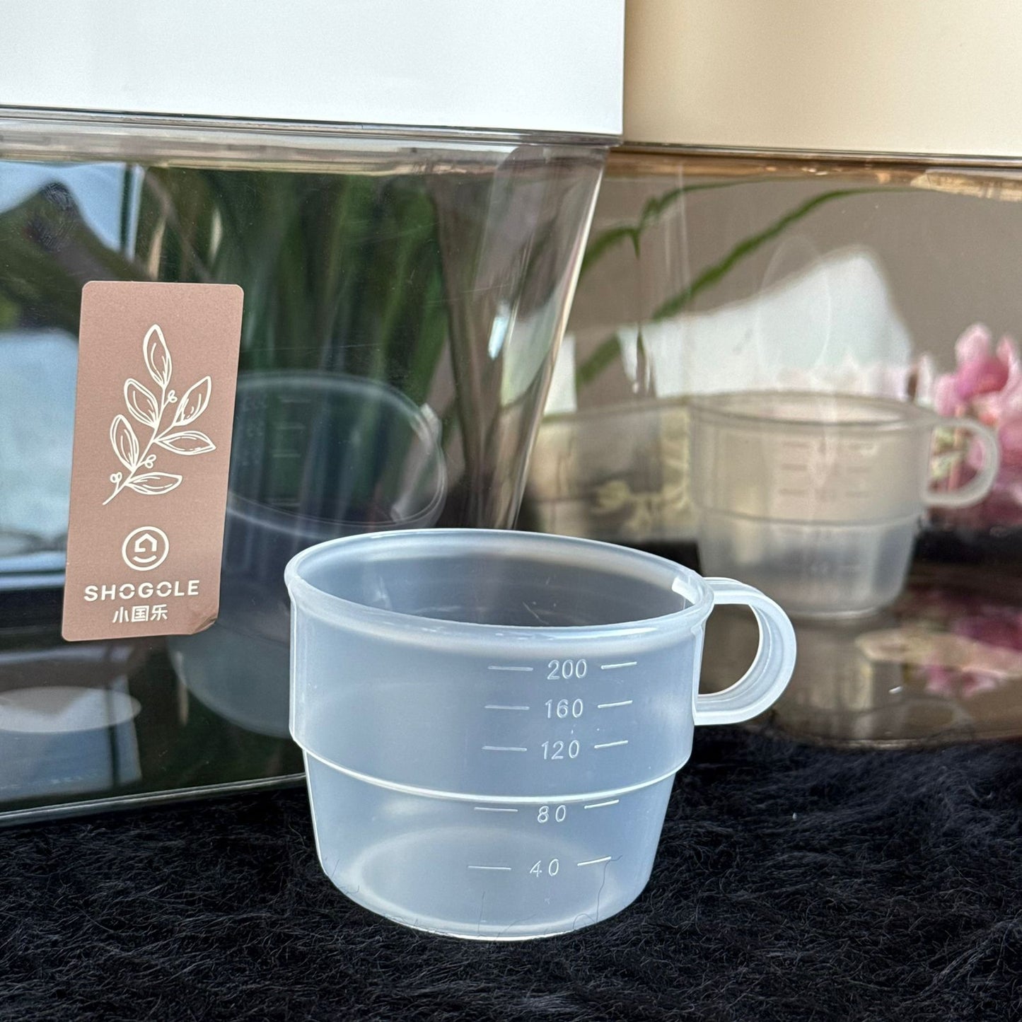 حاوية تخزين طعام محكمة الغلق مع مغرفة