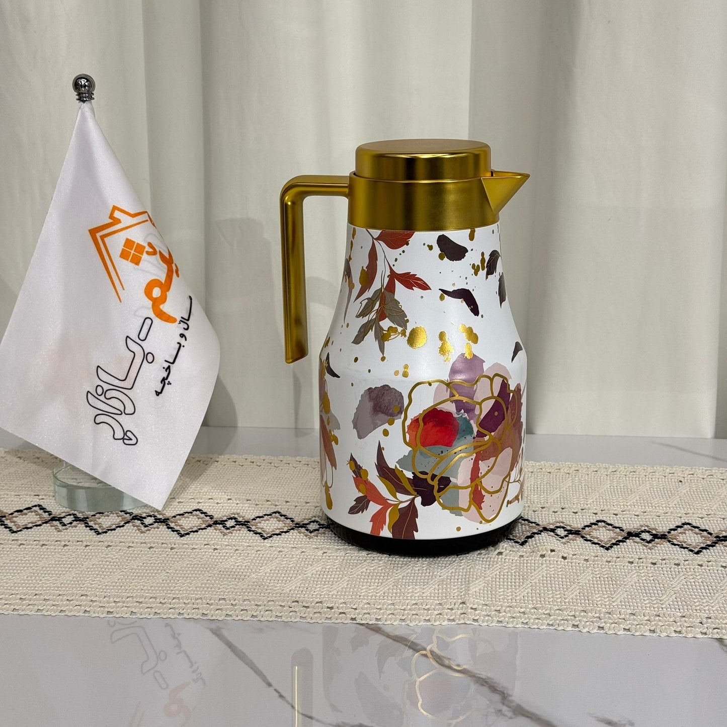 تەرموسی جاو قاوەی نەخشدار