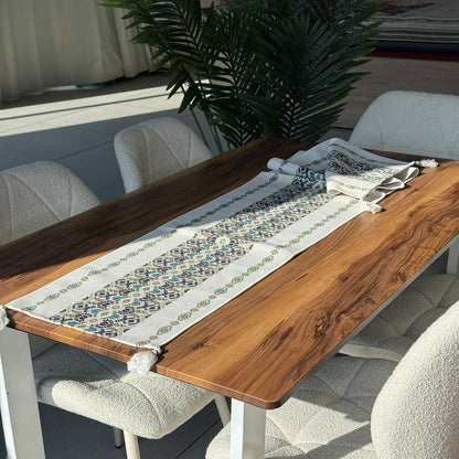 مفرش طاولة منسوج مزخرف مقاس 30 × 180 سم مع تفاصيل شرابة