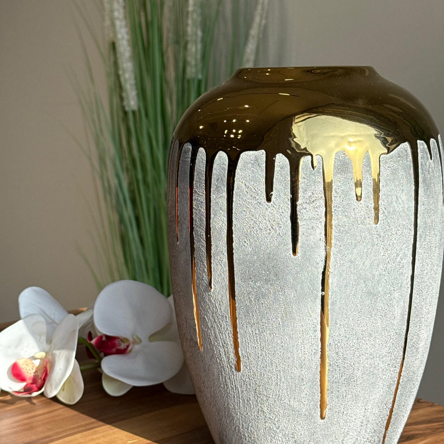 Modern Drip-Effect Ceramic Vase