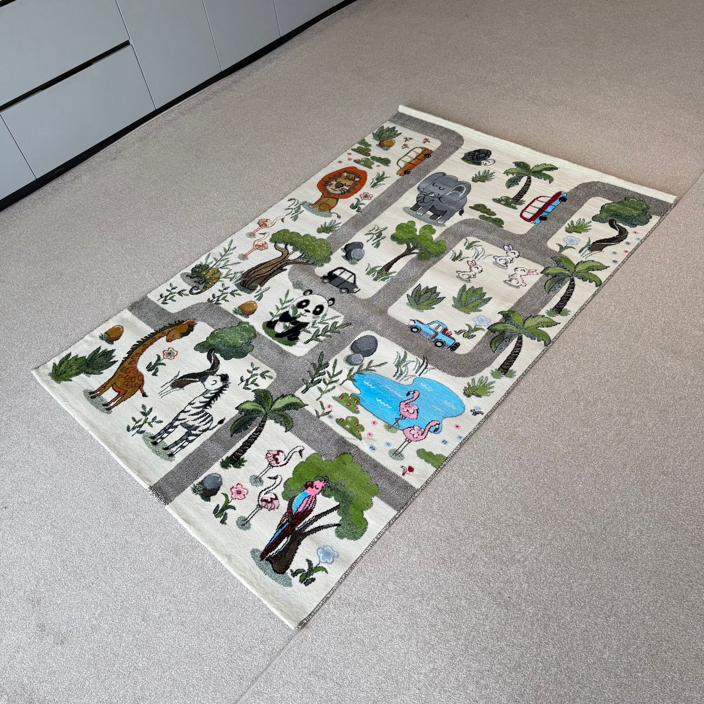 2.25x1.5m Modern Carpets - Cut & Loop Collection