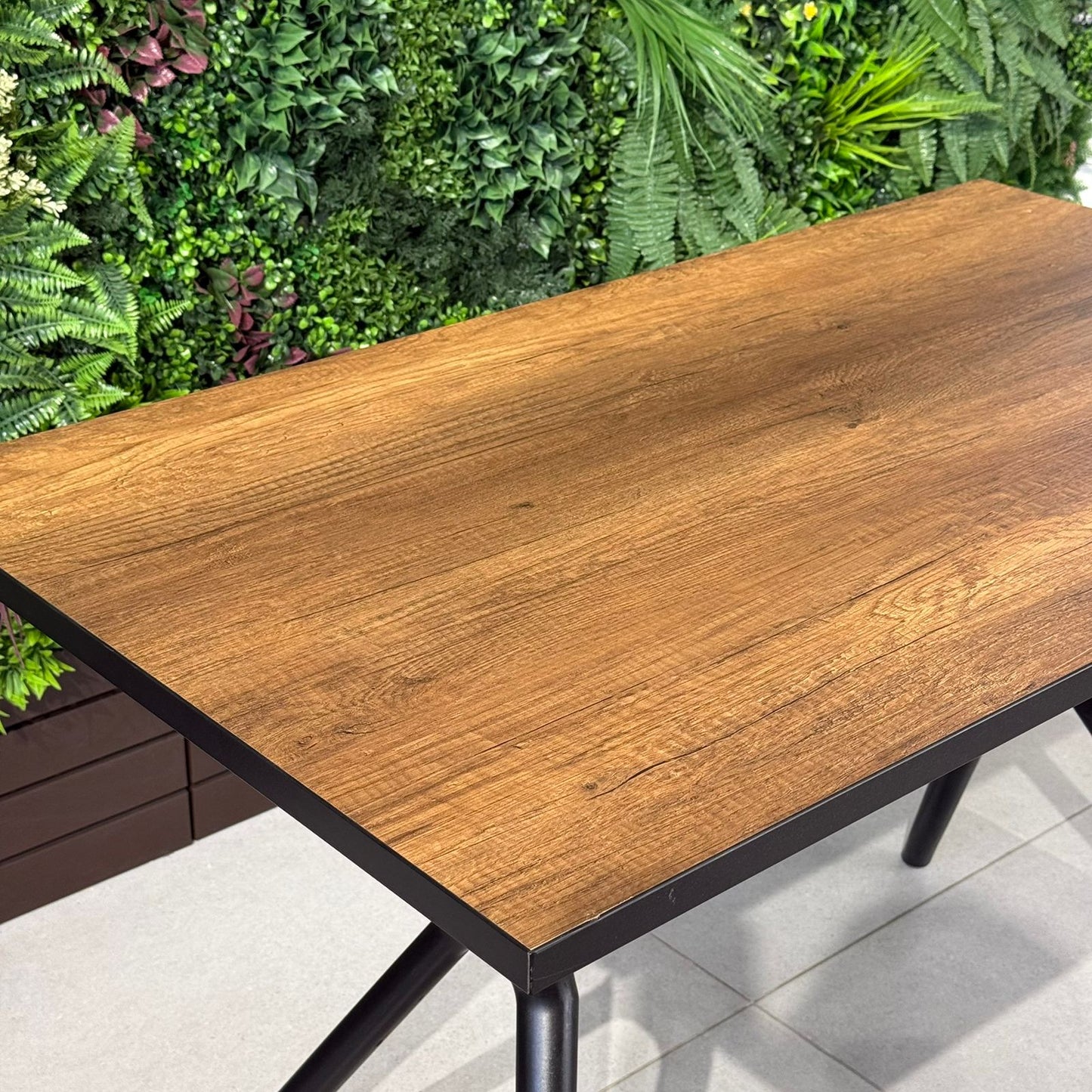 میلۆ - مێزی مۆدێرنی ناوماڵ - لاکێشەیی