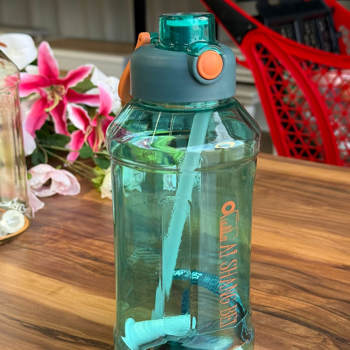 Multi-Color Sport Drinking Bottle With Straw