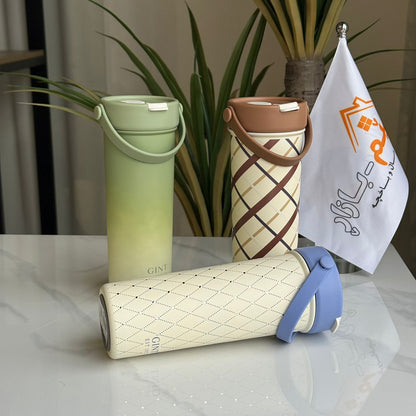 تامبلەری پۆڵایەکی ستانلێسی دوو دیواری مۆدێرن بە قاپێکی پەڕۆ – کۆپێکی گەورەی گەشتیاری