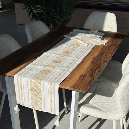 35 × 220 سم ڕاکەری مێزی تواوەی دیکۆراتی بە وردەکاری تاسڵ