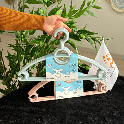 علّاقات ملابس بلاستيكية - طقم من 3 قطع