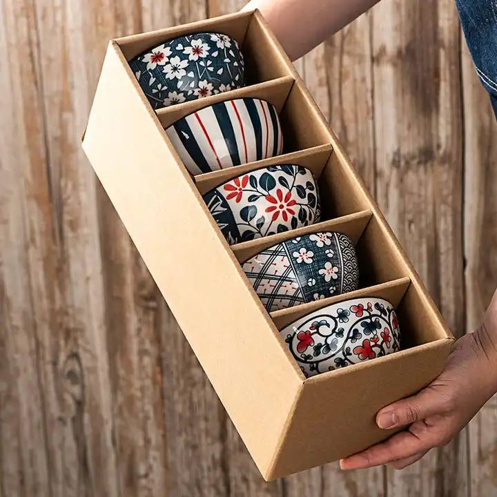 بۆیاخێکی نایاب بە شێوازی ژاپۆنی قاپی سیرامیک