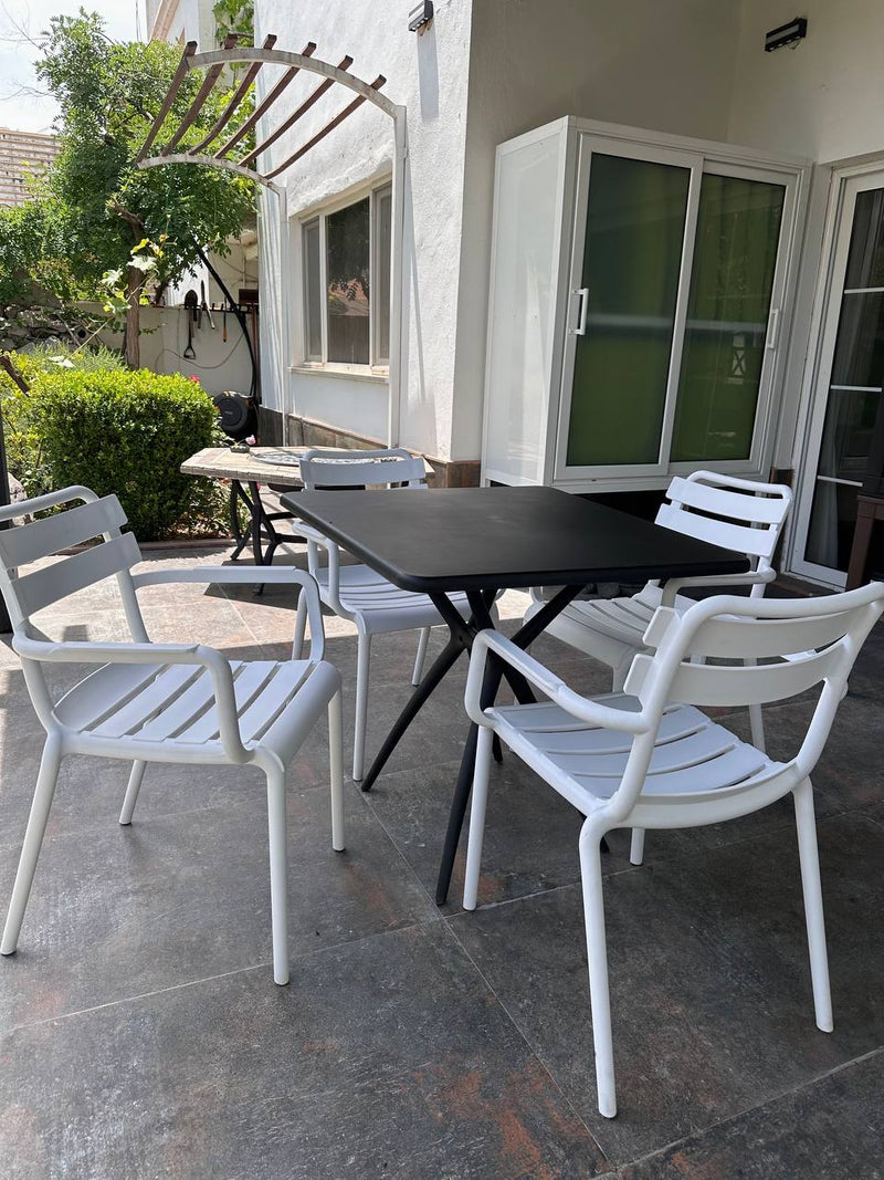 Hely Plastic Table & Zara Chair Outdoor Furniture Set