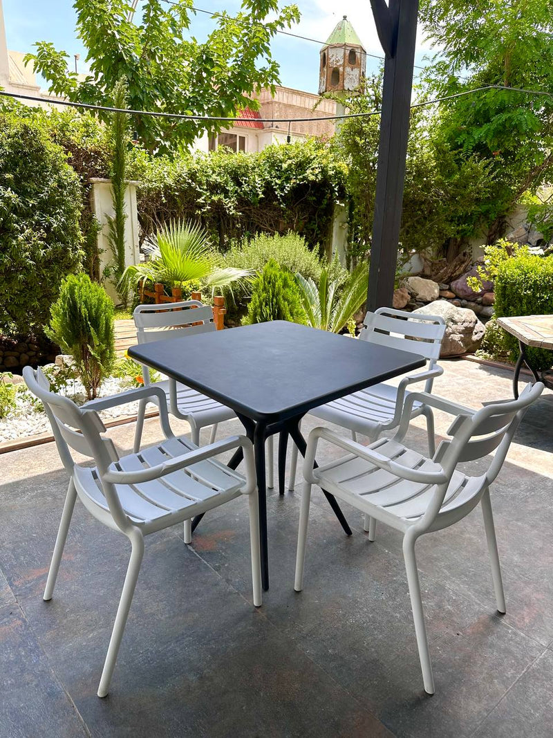 Hely Plastic Table & Zara Chair Outdoor Furniture Set