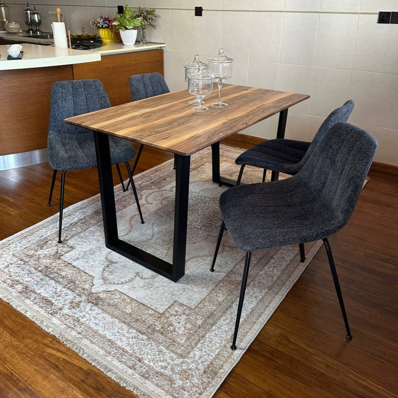 Egan Shesham Table & Luna Chairs Indoor Set