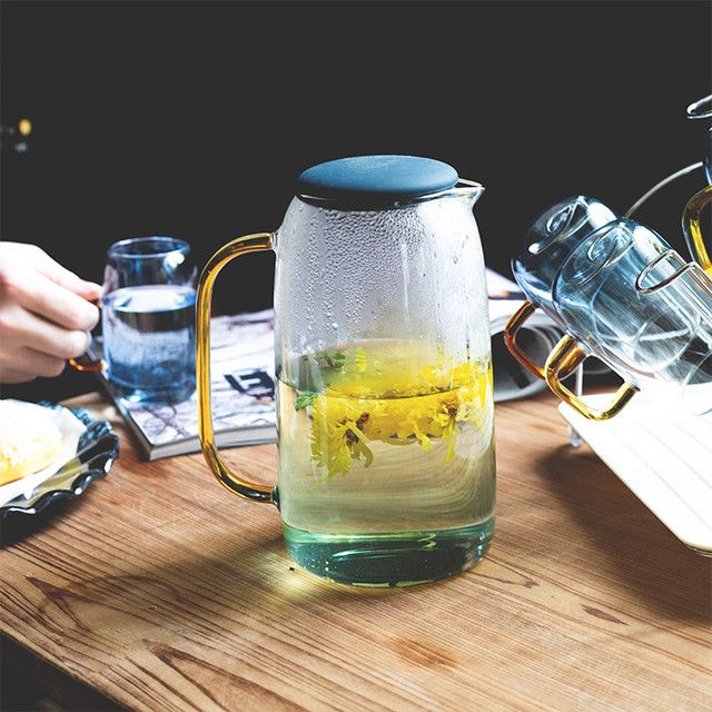 Modern Kettle and Cups Set